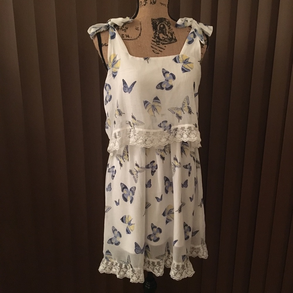 Disney Alice Through Looking Glass Size M Dress